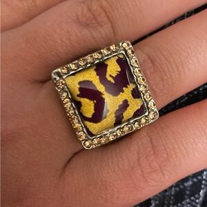 Buckle Gold and Cheetah Square Ring